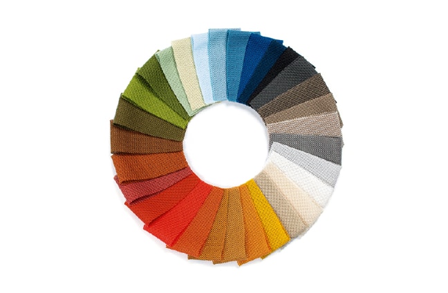 Mai, mai, mai - il est temps de changer l'acoustique des salles ! 2 acoutech farbpalette 1